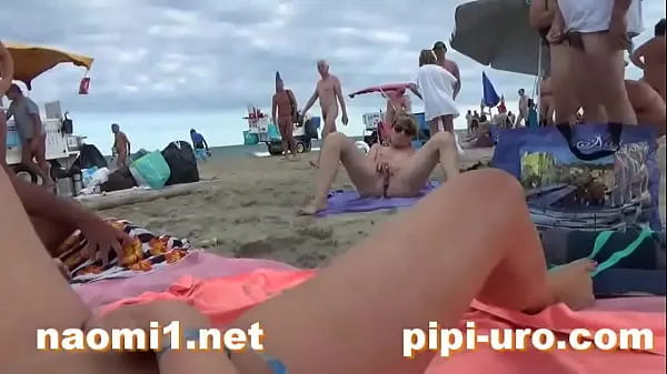 girl masturbate on beach Filem segar terbaik