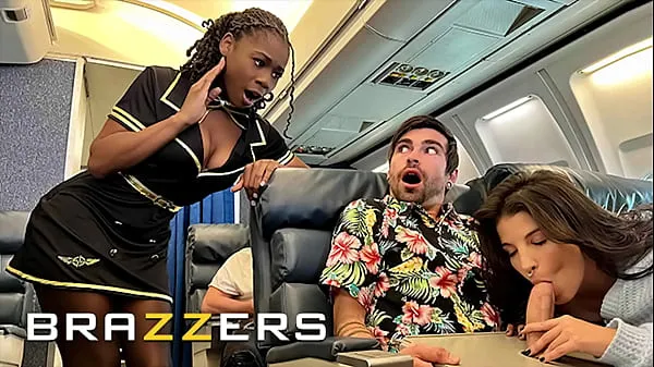 Bästa Lucky Gets Fucked With Flight Attendant Hazel Grace In Private When LaSirena69 Comes & Joins For A Hot 3some - BRAZZERS färska filmer